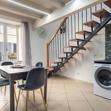 Guesthost - San Giuliano 81 Κατάνια