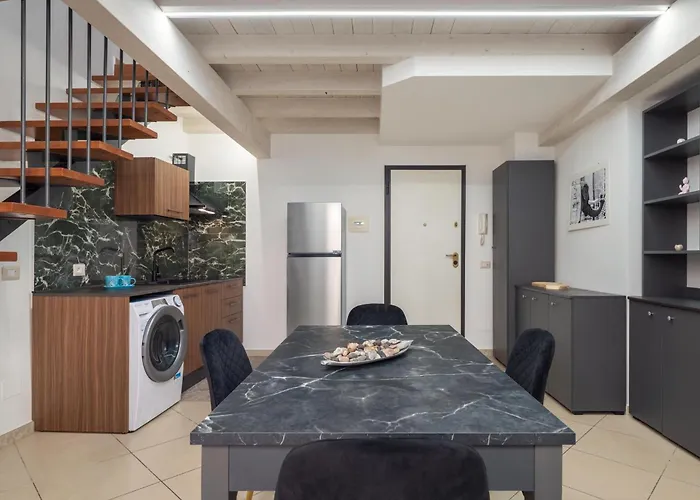 Guesthost - San Giuliano 81 *