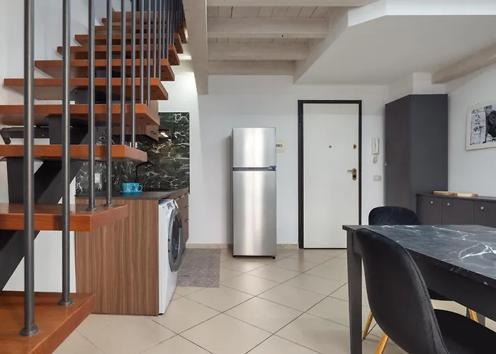 Guesthost - San Giuliano 81 Διαμέρισμα *