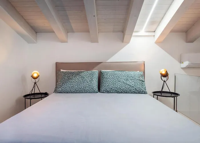 Guesthost - San Giuliano 81 Διαμέρισμα