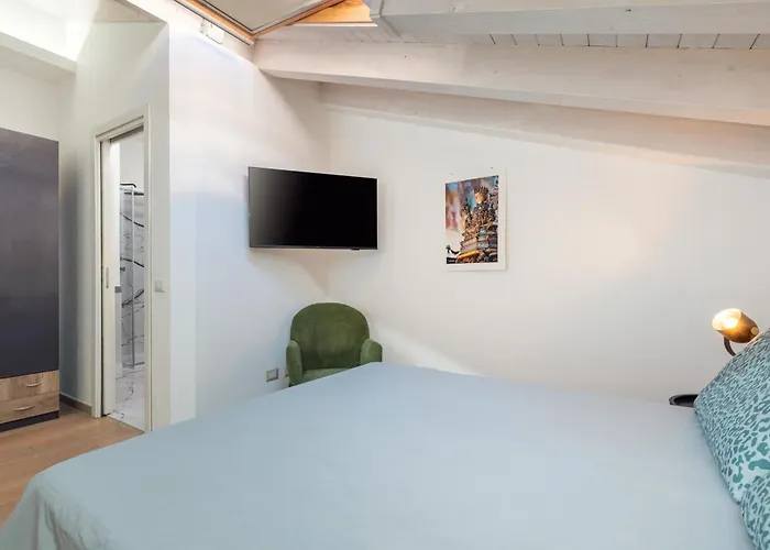 Guesthost - San Giuliano 81 Κατάνια